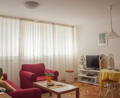 Krásný byt pro 4 osoby blízko pláže ve Splitu
