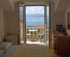 Apartmány Žuta soba s balkonom v Bol