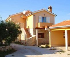 Apartmány App br. 1 v Nin