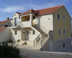 Apartmány David v Postira