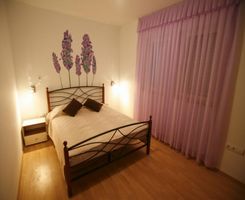 Apartmány  v Okrug Gornji